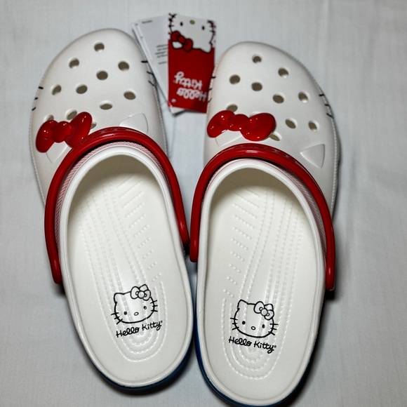 Crocs x Hello Kitty Iam Classic Clog 50th Anniversary Size M13/W14.5 NEW White - Picture 3 of 9